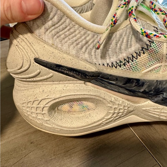 Nike Mens Cosmic Sneakers- like new - Picture 7 of 11